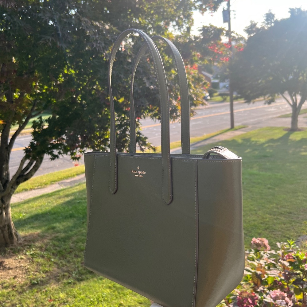 Kate Spade Medium Staci Tote Bag - Picture 2 of 5